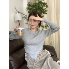 批发法式温柔风流苏毛边长袖<b class='q'>针织衫</b>秋季2025新款<b class='q'>不规则</b>设计感上衣女潮