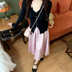 批发辣妹风美式复古设计感挂带针织开衫女2025秋季新款内搭<b class='q'>毛衣</b>短外套