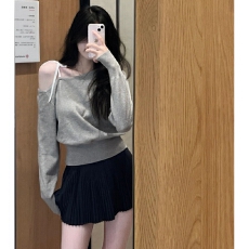 批发斜领一字肩长袖女<b class='q'>t</b><b class='q'>恤</b>秋季新款辣妹风灰色气质打底针织衫宽松上衣