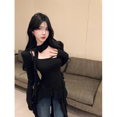 批发法式不规则荷叶边方领露锁骨<b class='q'>T</b><b class='q'>恤</b>女秋甜辣花朵挂脖设计感长袖上衣