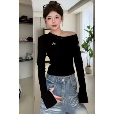 批发原版做工2025字母一字肩长袖<b class='q'>T</b><b class='q'>恤</b>女修身显瘦辣妹百搭短款上衣