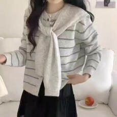 批发韩版早秋个性韩国东大门<b class='q'>条纹</b>针织学院风长袖圆领单排扣开衫配披肩