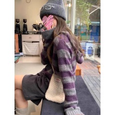 批发韩系氛围感女秋冬慵懒高级感宽松穿搭撞色<b class='q'>条纹</b>连帽毛衣软糯<b class='q'>针织衫</b>