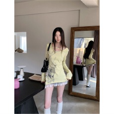 批发纯欲蕾丝花边拼接显瘦长袖上衣女春<b class='q'>夏</b>2025新款设计感小众修身T恤