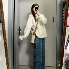 批发2025早秋季新款慵懒风宽松白色<b class='q'>镂空</b><b class='q'>针织</b><b class='q'>罩衫</b>上衣女秋冬高级感毛衣