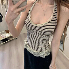 批发条纹拼接吊带背心带胸垫蕾丝花边露背性感纯欲<b class='q'>修身</b>辣妹挂脖上衣女