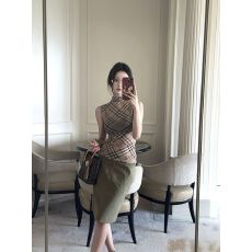 批发已出货 复古格纹弹力网纱半透中领收腰显瘦无袖<b class='q'>背心</b>吊带