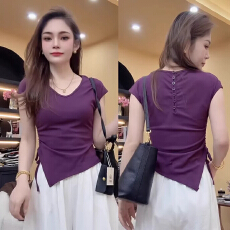 批发已出货 【原版做法】小心机后背单排扣短袖T恤女夏装新款抽绳显瘦