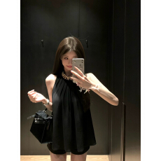 批发原版面料有内里 黑色水钻挂脖背心女辣妹气质<b class='q'>雪纺衫</b><b class='q'>无袖</b>纯欲上衣