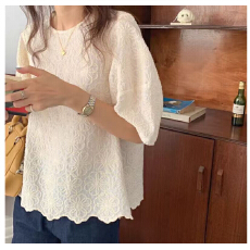 批发已出货 <b class='q'>韩国</b>chic夏季设计感别致重工刺绣花朵泡泡袖宽松衬衫<b class='q'>上衣</b>