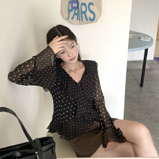 批发已出货 黑色波点荷叶边v领雪纺衬衫女<b class='q'>秋</b>季设计感气质衬衣超好看长