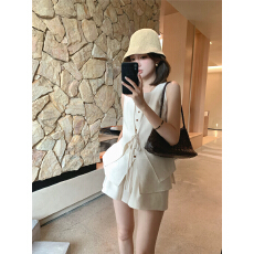 批发已出货 米色老钱风套装女2026新款气质时尚高级感马甲短裤两件套