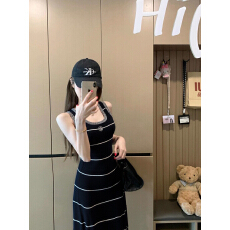 批发已出货黑白条纹刺绣无袖背心连衣裙女夏季修身收
