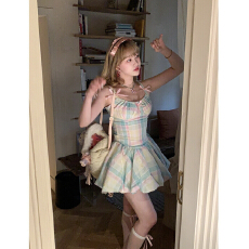 批发已出货后背打揽有内里 <b class='q'>可爱</b>少女甜美彩色格子吊带连衣