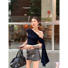 批发辣妹不规则斜肩短袖t恤女夏季新款露肩设计感飘带修身短上衣