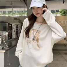 批发卡通印花斜肩<b class='q'>长袖</b><b class='q'>T</b><b class='q'>恤</b>女秋季新款<b class='q'>宽松</b>休闲上衣潮