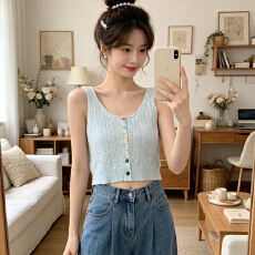 已出货多巴胺少女感彩色单排扣吊带背心女秋季2025甜美镂空短款
