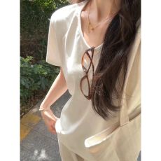 批发已出货 宽松T恤内搭打底衫女春季<b class='q'>大码</b>胖mm休闲百搭短袖V领上衣