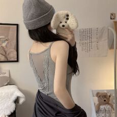批发美式辣妹吊带背心磨毛保暖性感蕾丝拼接2026新款带胸垫<b class='q'>秋</b>冬打底