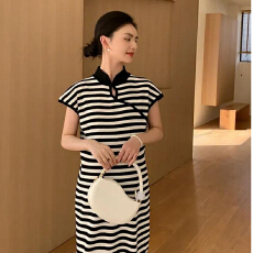 批发已出货新中式连衣裙2026年夏季国风条纹长裙女夏款时尚洋