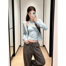 批发已出货 早秋连帽宽松<b class='q'>开衫</b>卫衣外套女2026秋季印花背心两件套装