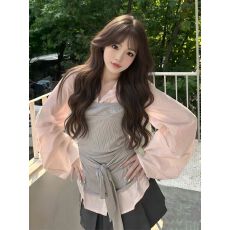 批发高品质少女穿搭一整套设计感粉色长袖假两件衬衫百褶短裙两件套
