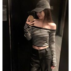 批发高品质辣妹一字肩条纹上衣女秋季洋气高级感短款<b class='q'>露肩</b>打底衫