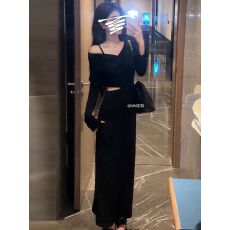 批发高品质女装早秋季穿搭2026新款初秋韩系氛围感包臀<b class='q'>长裙</b>