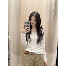批发高品质极简风亨利领长袖T恤女2026秋季纽扣设计修身白色内搭<b class='q'>打底</b>