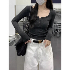 批发高品质 满天星 已出货 德绒 圆领半排扣长袖T恤<b class='q'>女</b>秋冬新款
