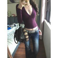 批发高品质韩系小众深<b class='q'>V领</b>百搭长袖女