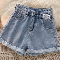 批发春夏季新款卷边设计感牛仔短裤女复古高腰小众直筒遮肉牛仔热裤潮