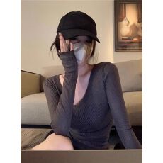 批发实价 甜辣妹v领薄款长袖针织罩衫女设计感小众打底防晒上衣