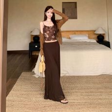 批发新款<b class='q'>设计</b>开衫潮流复古美拉德慵懒风女装休闲气质度假风碎花吊带