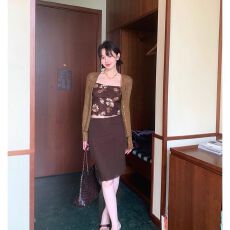 批发法式复古2025夏季新款显瘦修身<b class='q'>设计</b>高级感薄款小开衫女装碎花吊带