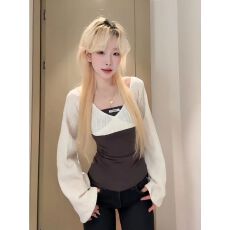 批发法式设计感一字肩小众独特拼接长袖T恤女秋季辣妹<b class='q'>修身</b>显瘦上衣潮