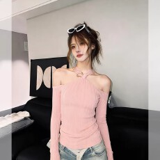 批发韩系名媛粉色挂脖露肩一字领针织打底衫女<b class='q'>不规则</b>长袖温柔外穿上衣