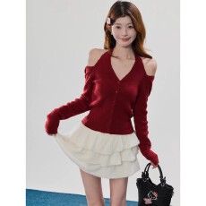 批发红色挂脖V领针织开衫女<b class='q'>秋</b>冬韩系设计感镂空露肩内搭修身打底上衣