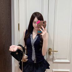 批发学院风格纹领带修身外穿内搭小上衣夏季设计感女背心纯欲辣妹