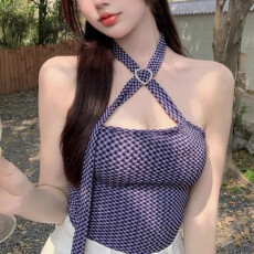 批发辣妹纯欲风性感挂脖抹胸格子<b class='q'>吊带</b><b class='q'>背心</b>女夏季外穿<b class='q'>露</b><b class='q'>脐</b>短款美背上衣