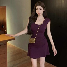 批发辣妹纯欲紫色方领短袖<b class='q'>连衣裙</b>女褶皱收腰显瘦设计感a字荷叶边短裙