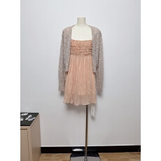 批发thepeachofficial【贝洛甜心】浅驼色镂空绞花V领<b class='q'>马海毛</b>针织<b class='q'>开衫</b>