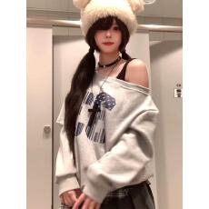 批发现货高品质曼巴棉300克美式复古印花斜肩卫衣女秋<b class='q'>冬</b>宽松上衣
