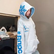 批发圣诞氛围感雪花毛巾刺绣连帽卫衣女冬季加绒拼接撞色宽松情侣外套