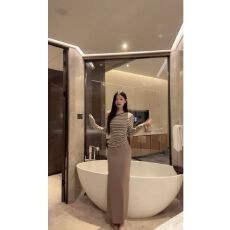 批发套装女2025秋季<b class='q'>新款</b>纯欲风修身条纹斜肩T恤上衣长款吊带连衣裙潮