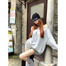 批发美式复古贴布斜肩宽松卫衣女秋季休闲套装抽绳阔腿短裤灰色两件套