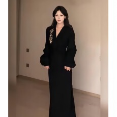 批发轻奢黑色正肩短袖连衣裙女2025夏季<b class='q'>大码</b>胖mm赫本风气质中长款裙子