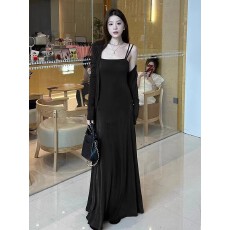 批发早初秋季穿搭法式<b class='q'>气质</b>双肩吊带<b class='q'>连衣裙</b>宽松露肩冰丝<b class='q'>气质</b>薄款两件套