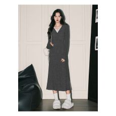 批发优质质量 纯欲蕾丝V领针织打底<b class='q'>连衣裙</b>女<b class='q'>气质</b>灰色假两件内搭长裙子