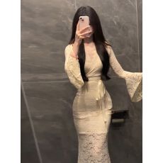 批发纯欲<b class='q'>气质</b>V领蕾丝长袖<b class='q'>连衣裙</b>女秋冬新款绑带收腰显瘦高级感包臀裙